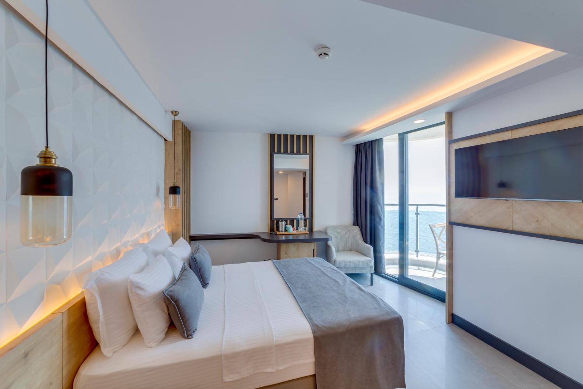 Signature Blue Resort クシャダス エクステリア 写真